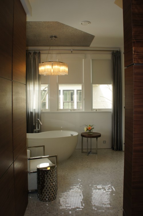 As you enter the Master Bathroom, the first thing you see is the inviting bathing area.