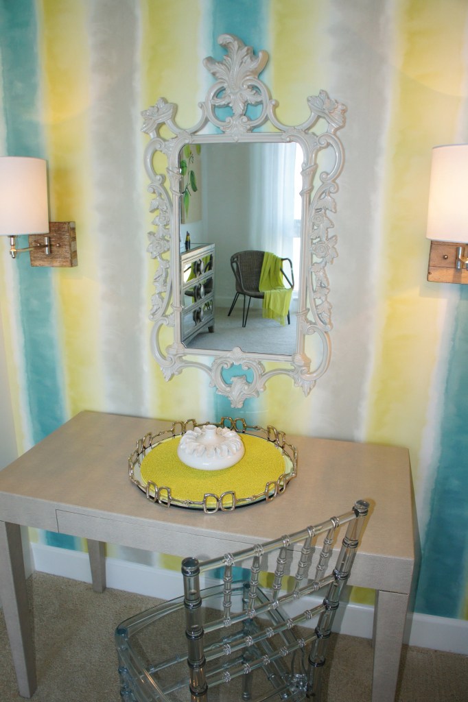 I made this niche special by giving it a refreshing splash of color!  The hombre pattern of the Designers Guild wallpaper looks hand-painted! 