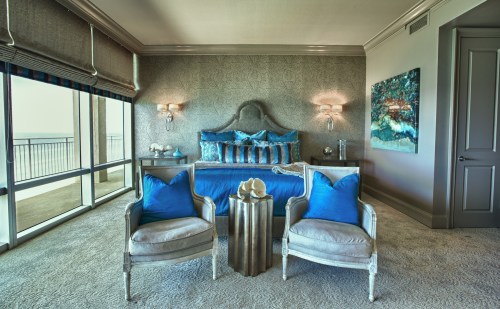 We adorned the Master in soft, warm taupe hues, with vibrant turquoise accents.