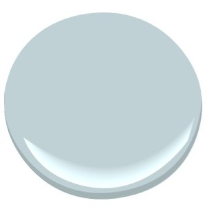 Benjamin Moore 1647 Silvery Blue