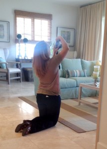 That's me, taking pictures!  Anna snuck this photo of me.  I'm not a photographer, but I try!